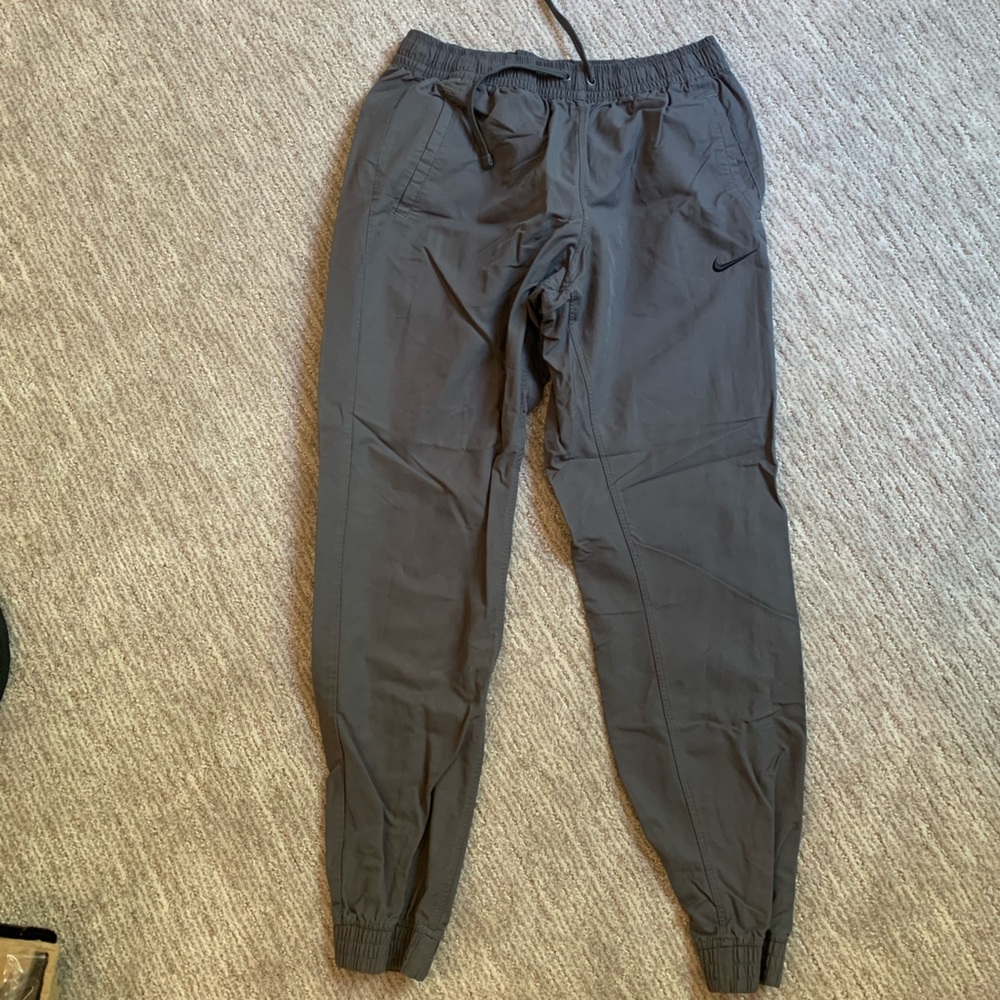 Nike sportswear woven joggers size large